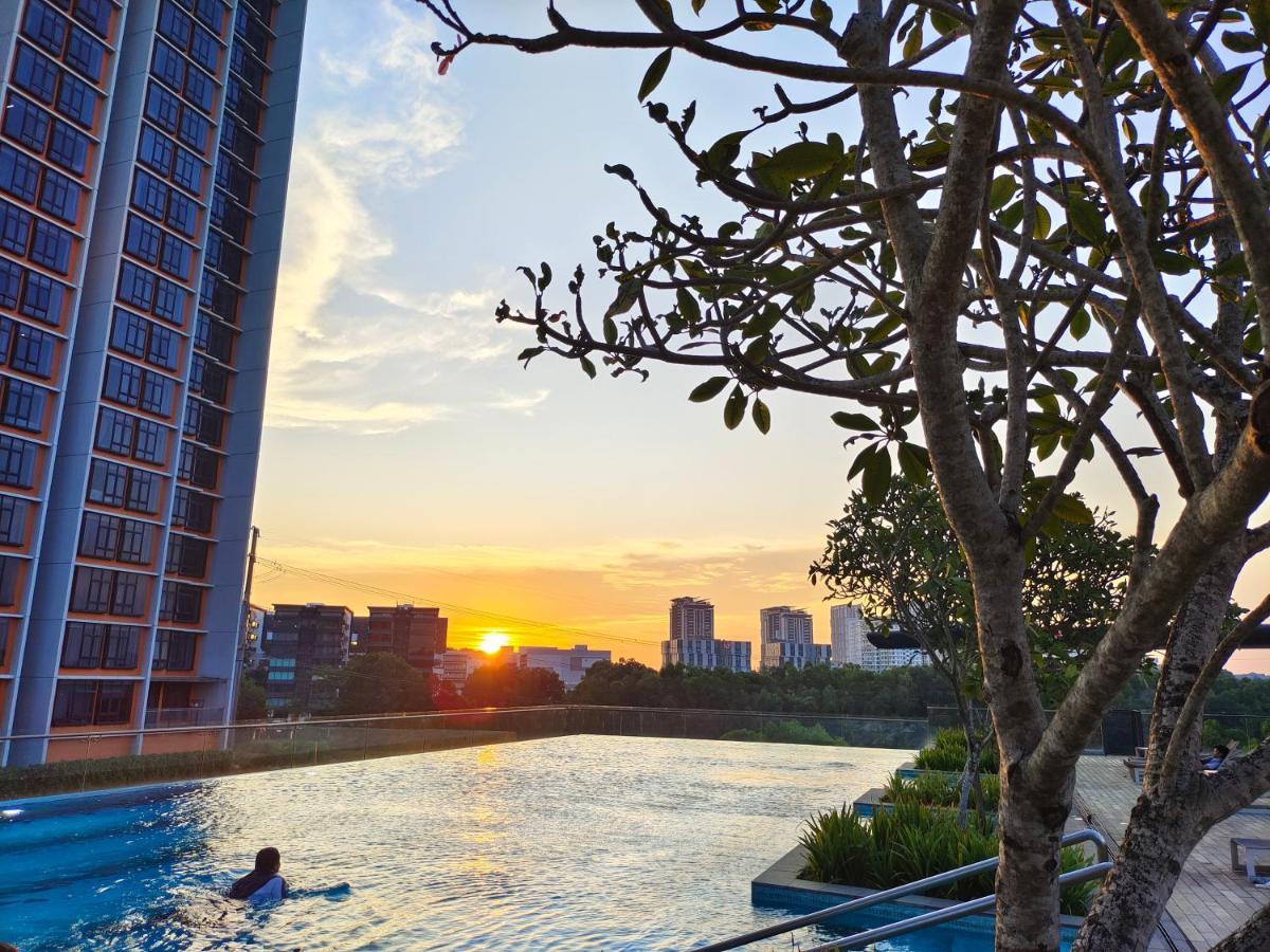 Kanvas Soho Cyberjaya/Netflix/Gym/Jacuzzi/Klia Luaran gambar